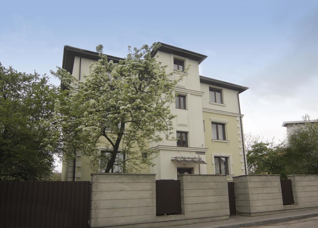 Potocki Apartments Lviv Bagian luar foto